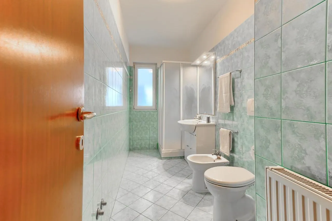 Apartment Villa Vittorio Seget Vranjica Kroatien