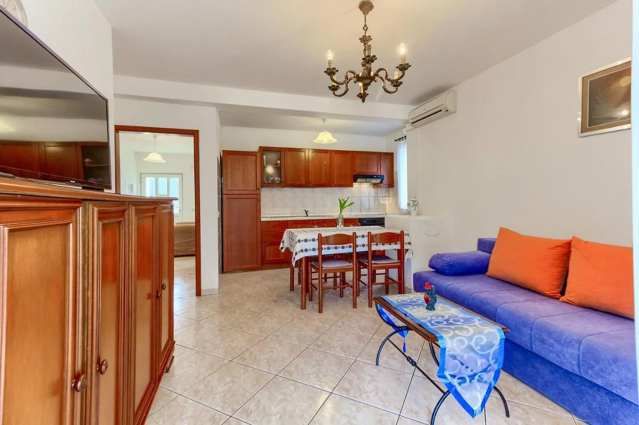 Villa Vittorio Seget Vranjica Croatia